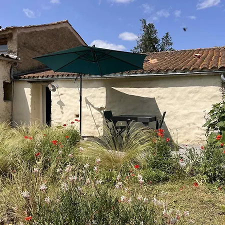 Ferienhaus Romantic And Charming With Private For 2 People *